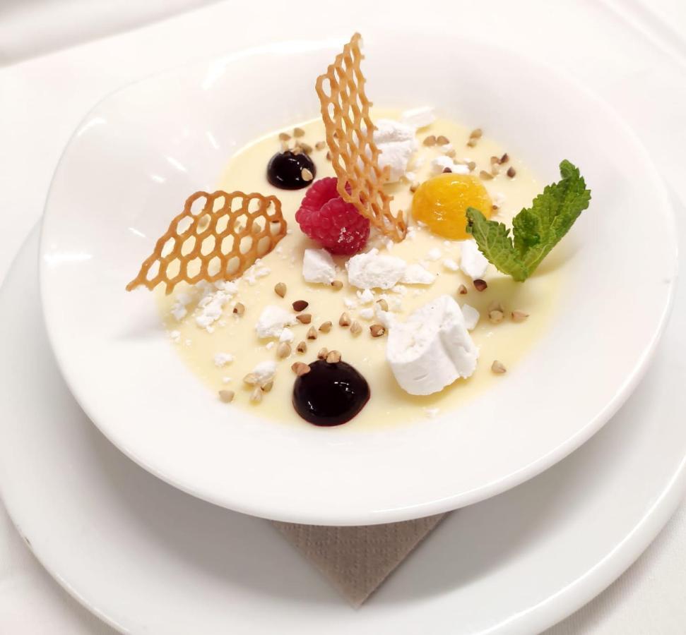 Hotel & Chalets Edelweiss Madonna  외부 사진
