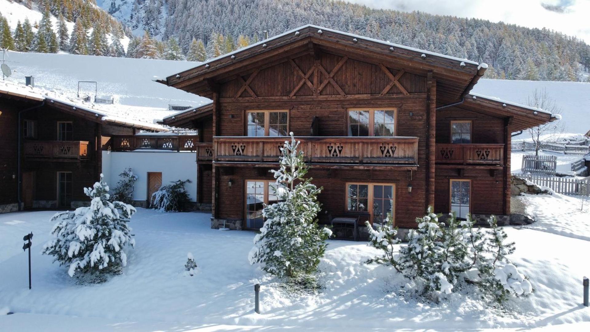 Hotel & Chalets Edelweiss Madonna  외부 사진
