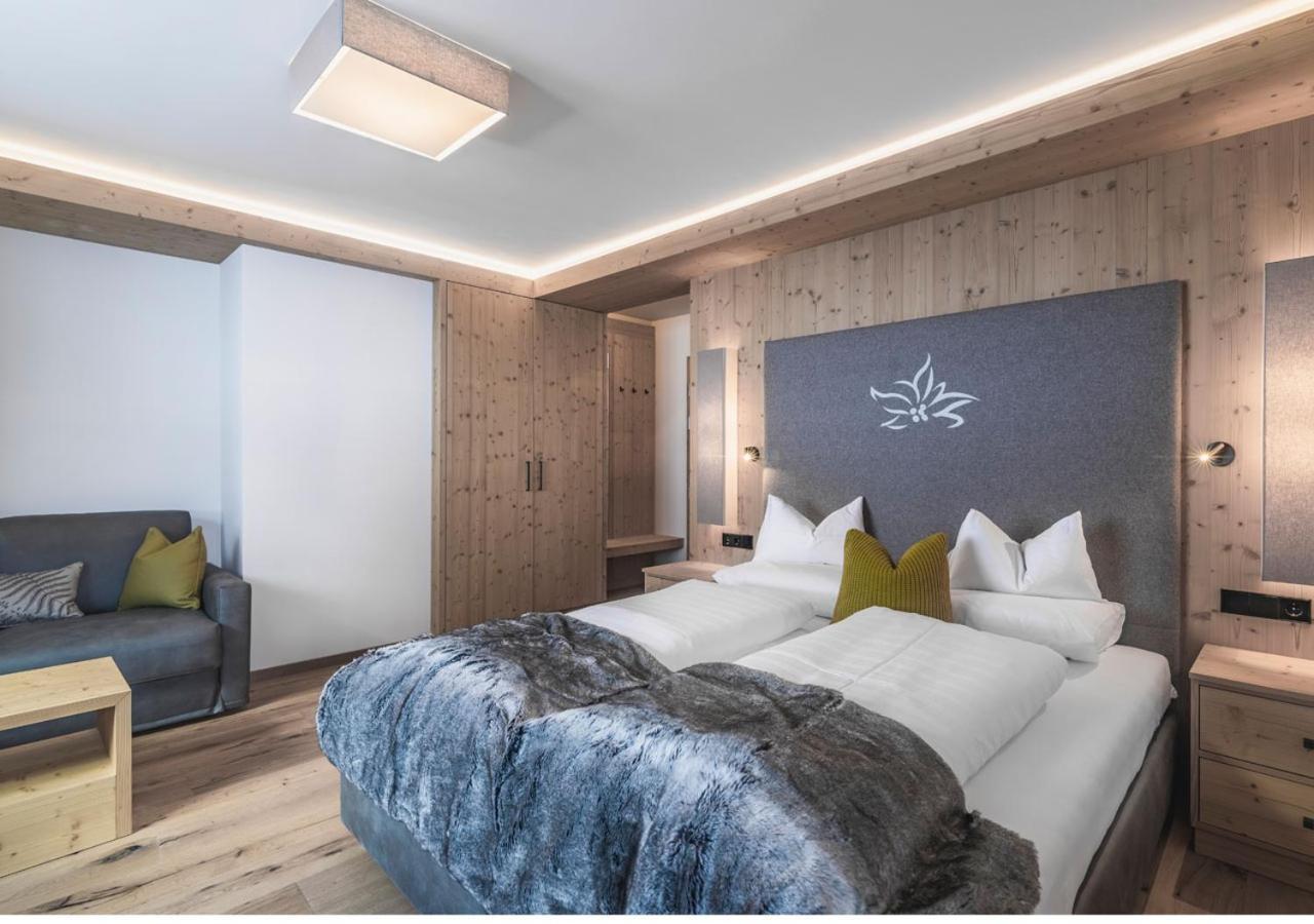Hotel & Chalets Edelweiss Madonna  외부 사진